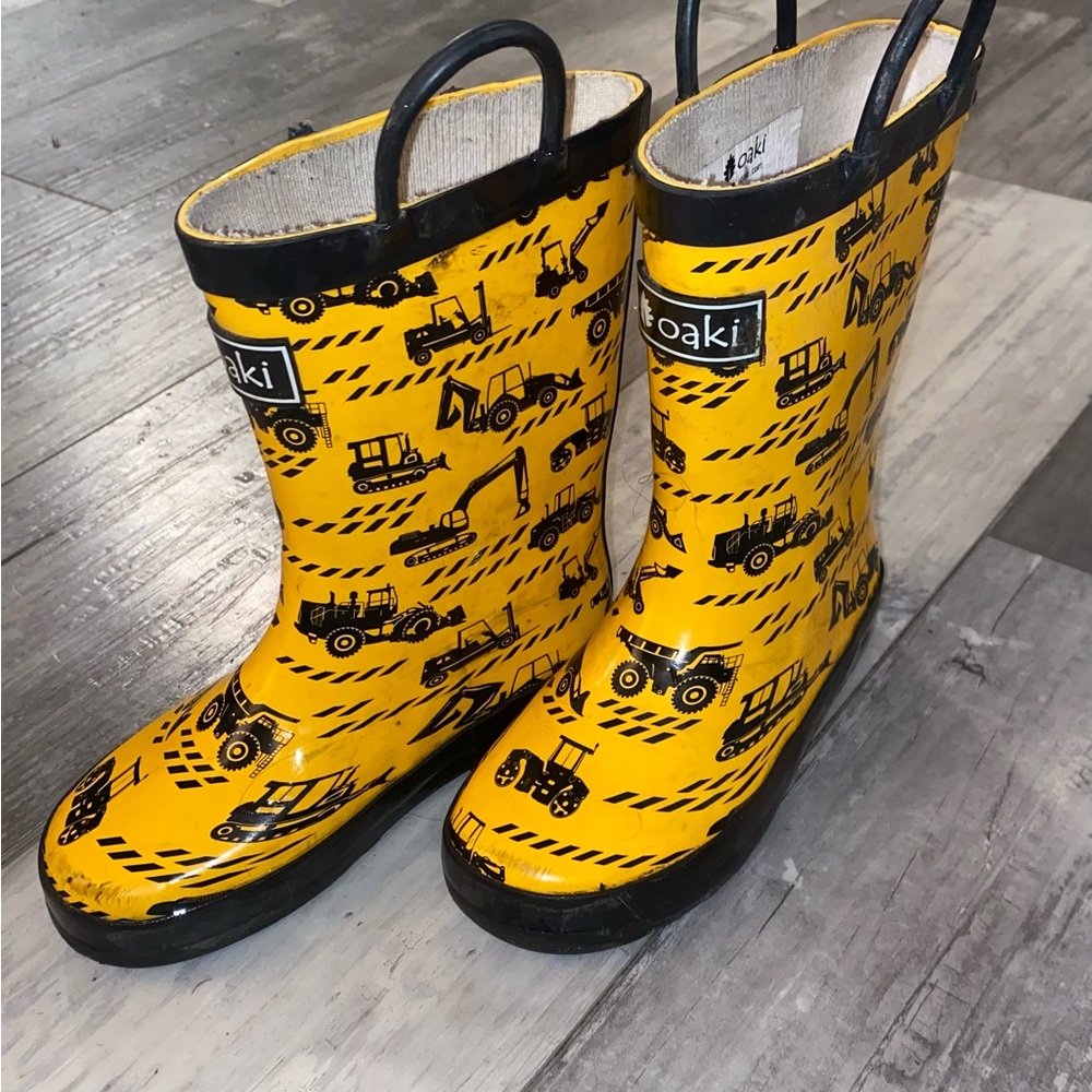 Yellow Oaki Kids Rain Boots with Construction Print